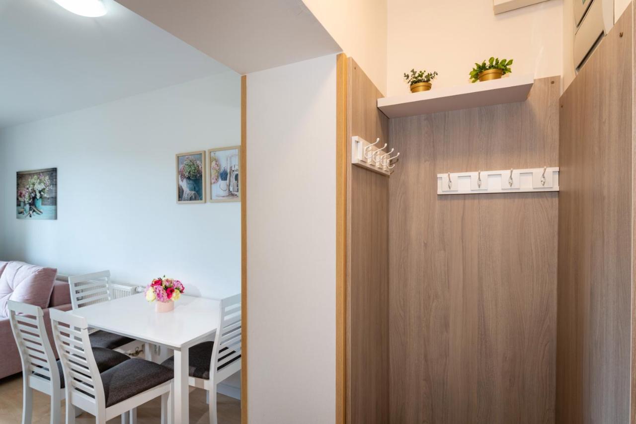 Apartman Siesta*** ลิฟตอฟสกีมิคูลาช ภายนอก รูปภาพ